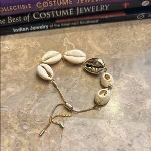 Incredible genuine Shell Goldtone and Cream Adjustable Bracelet